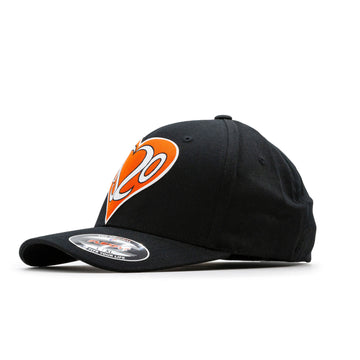 SS20 - Heart Organic Flexfit Cap Black