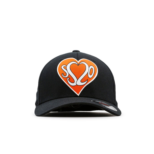 SS20 - Heart Organic Flexfit Cap Black